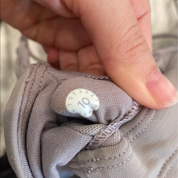 Lululemon Pushing Limits Bra - Picture 4 of 4